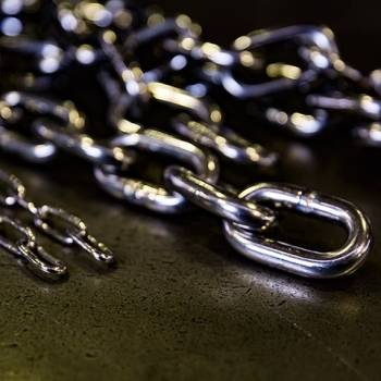 Xích chống gỉ chịu bền (bảo đảm)